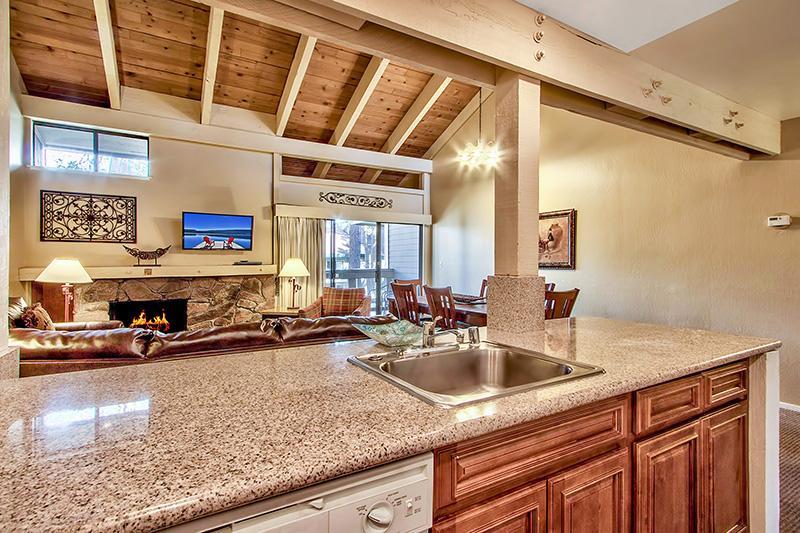 South Lake Tahoe Resort - Steps To Beach & Close To Heavenly Екстер'єр фото